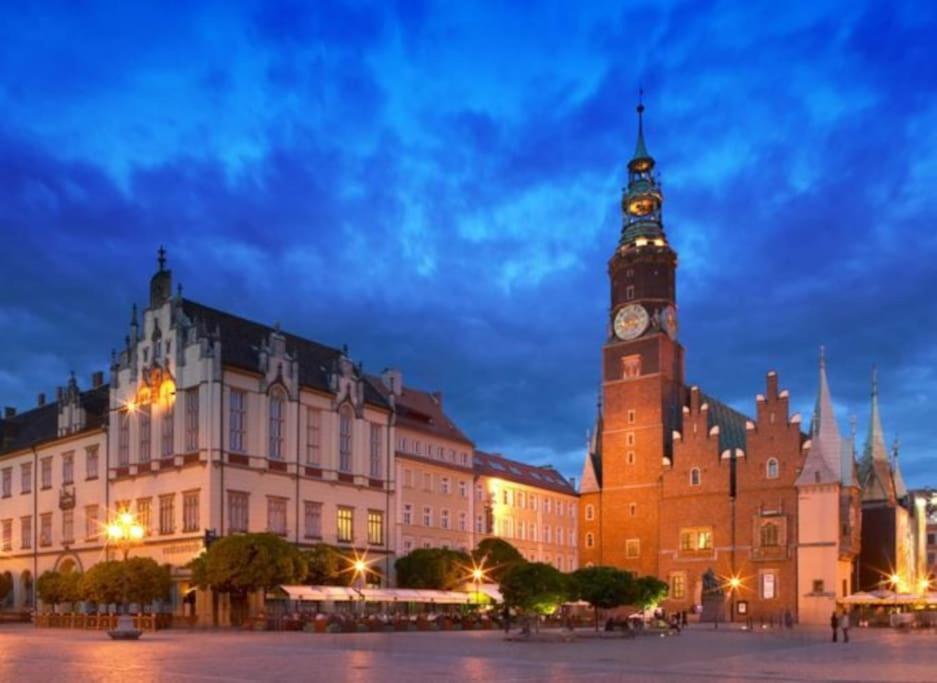 Rynek Pod Fredra Apartment Wroclaw Exterior photo