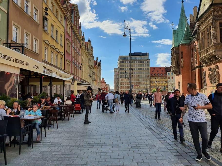 Rynek Pod Fredra Apartment Wroclaw Exterior photo
